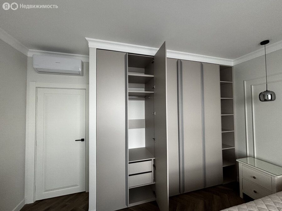 m. Ulitsa 1905 goda: Apartment, 2-rooms