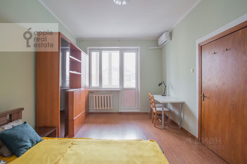 m. Tsvetnoy bulvar: Apartment, 2-rooms