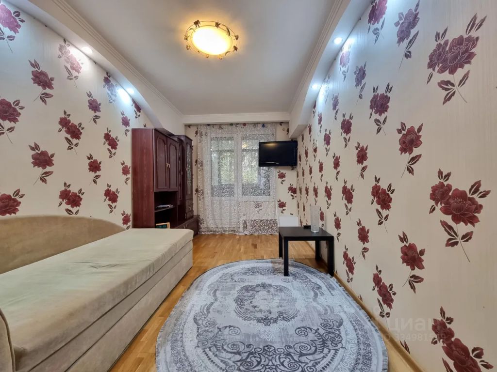 m. Strogino: Apartment, 2-rooms