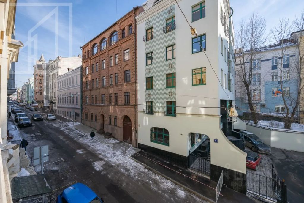 m. Trubnaya: Apartment, 3-rooms