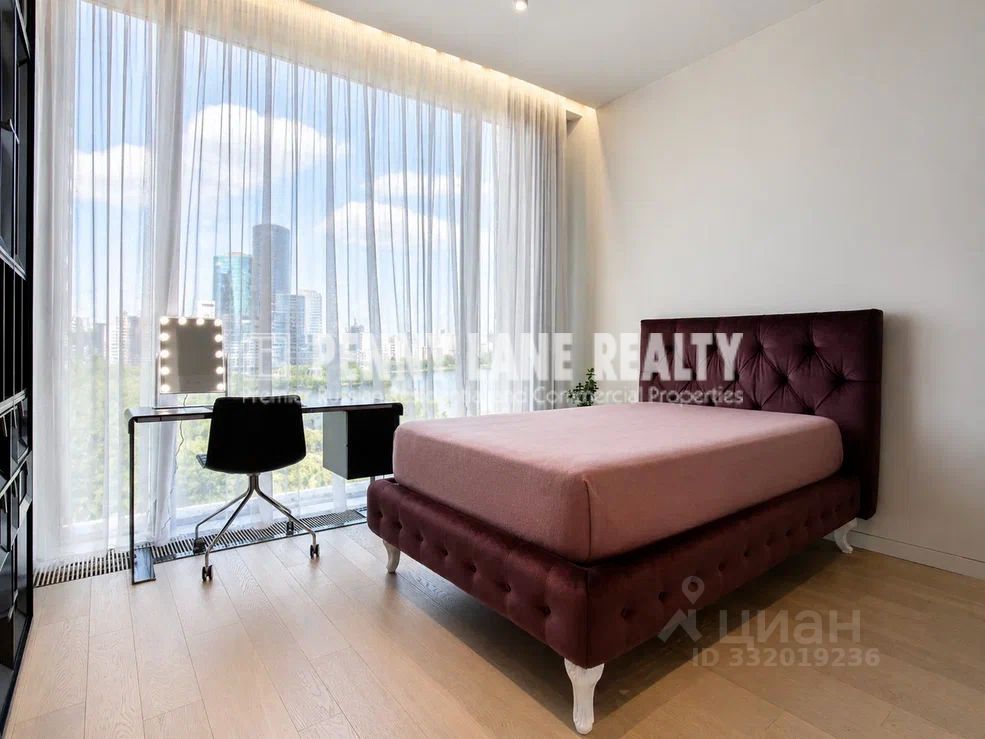 m. Delovoy tsentr (Vystavochnaya): Apartment, 3-rooms