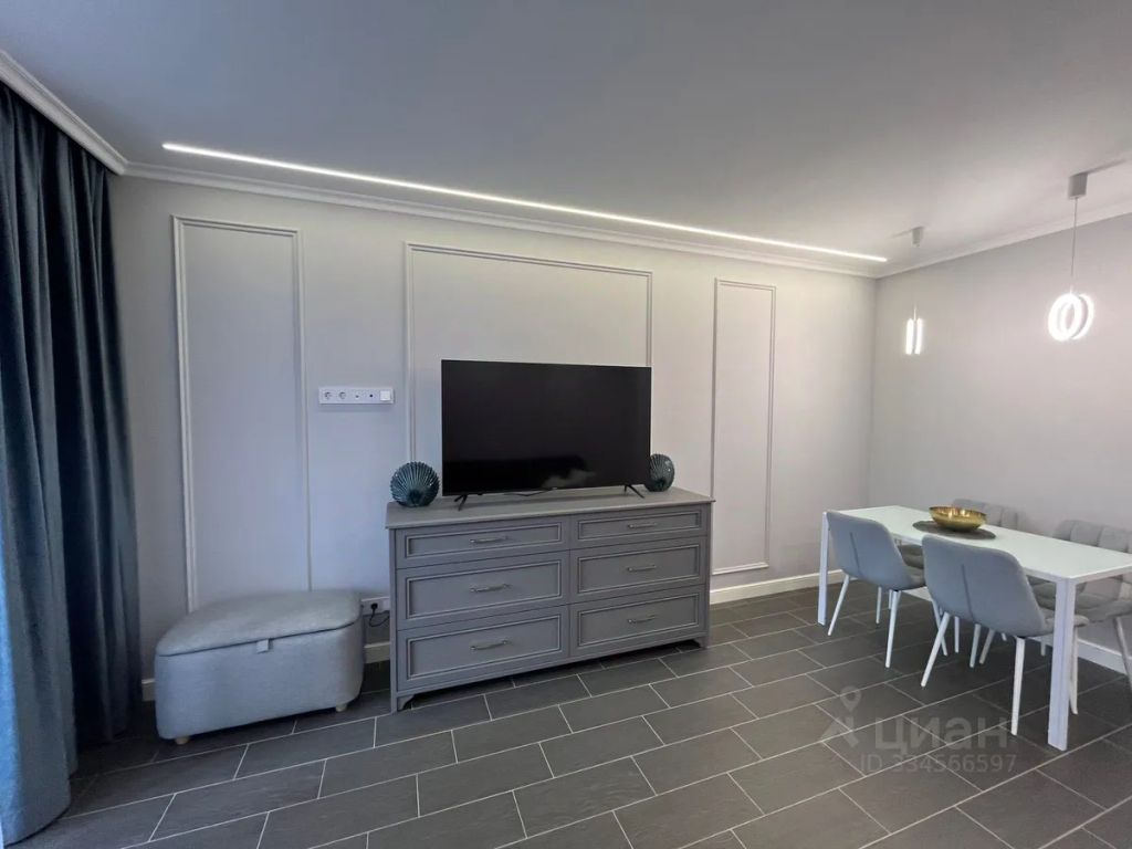 m. Strogino: Apartment, 2-rooms