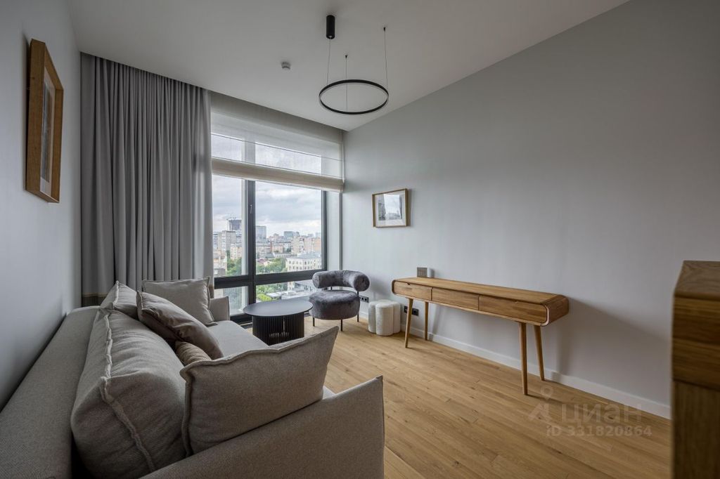 m. Belorusskaya: Apartment, 3-rooms