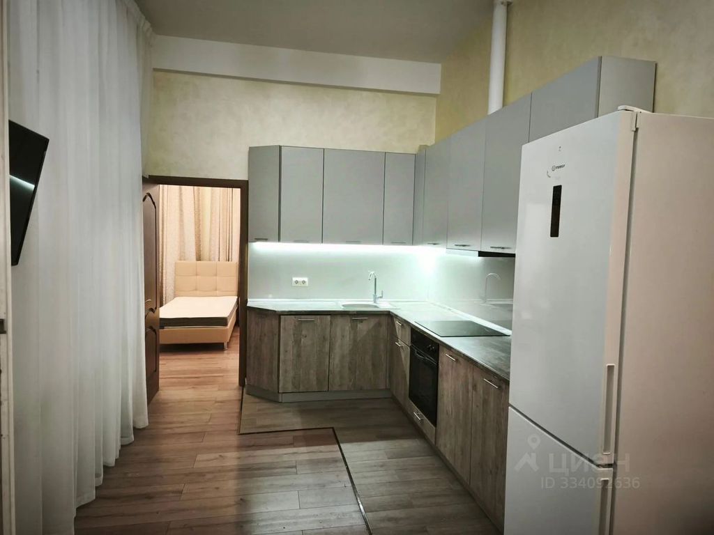 m. Fiztekh: Apartment, 2-rooms