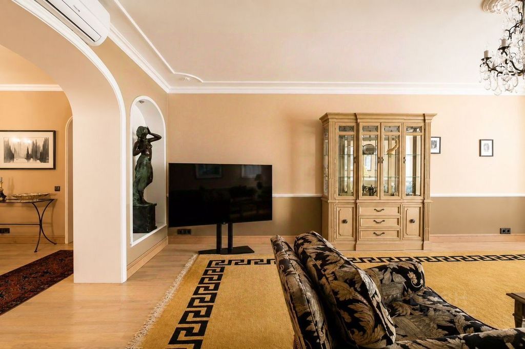 m. Barrikadnaya: Apartment, 2-rooms