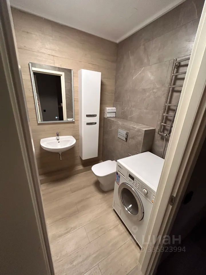 m. Dmitrovskaya: Apartment, studio