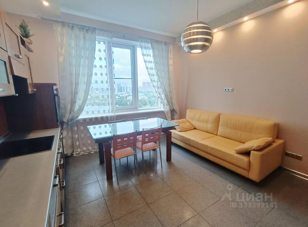 m. Oktyabrskoe pole: Apartment, 2-rooms