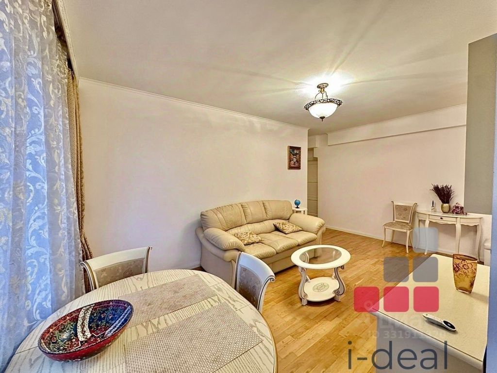 m. Ulitsa 1905 goda: Apartment, 2-rooms