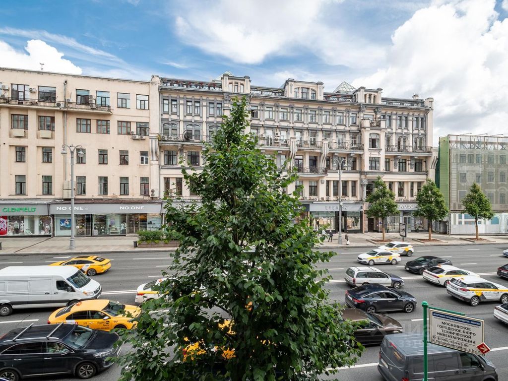 m. Tverskaya: Apartment, 2-rooms