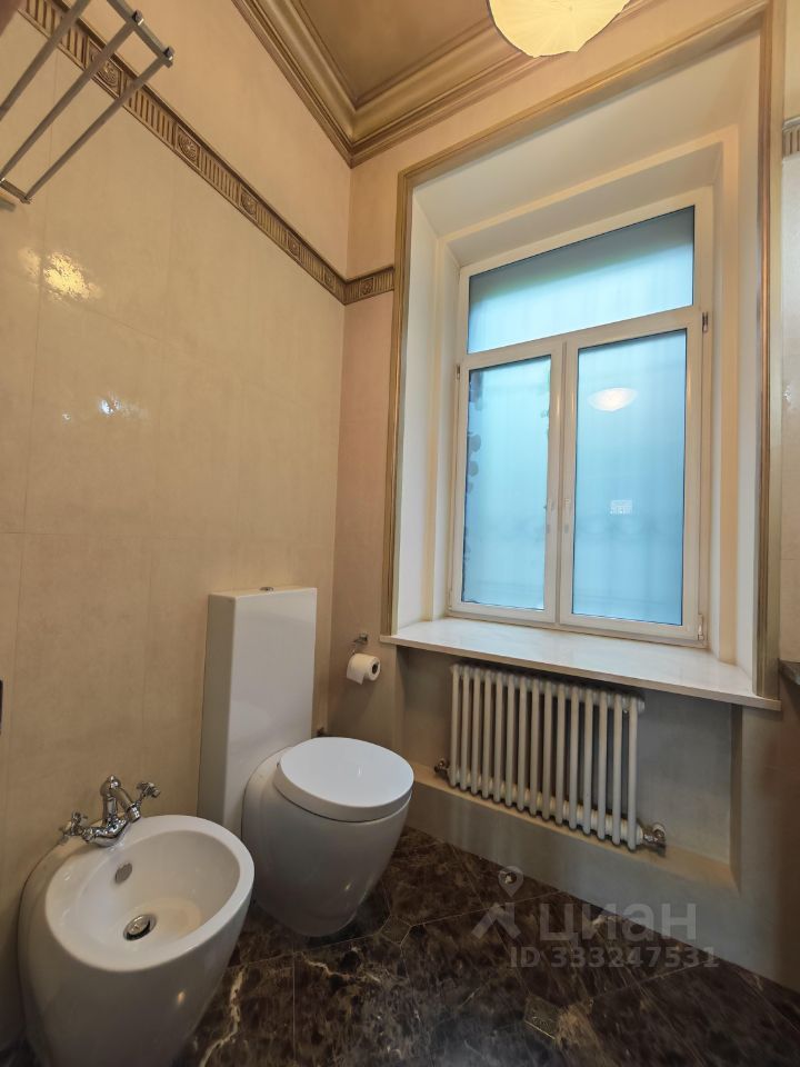 m. Kropotkinskaya: Apartment, 2-rooms