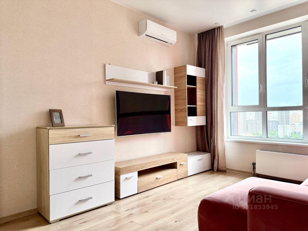 m. Aminyevskaya: Apartment, 2-rooms
