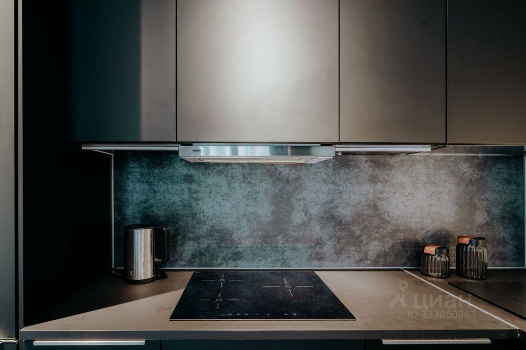 m. ZIL: Apartment, 2-rooms