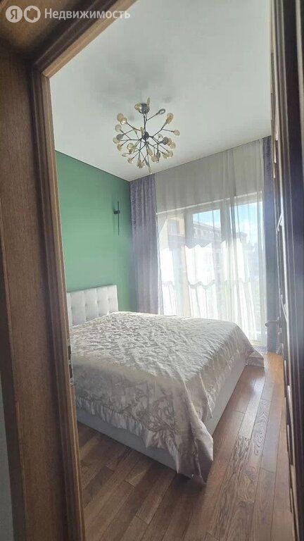 m. ZIL: Apartment, 1-rooms