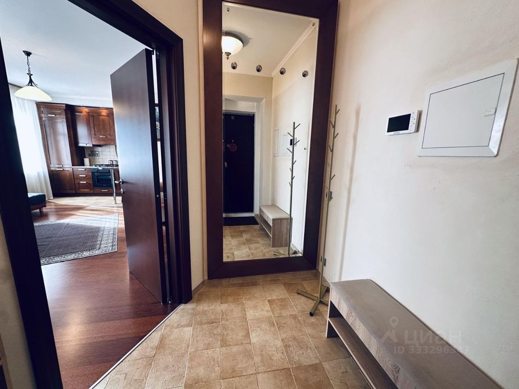 m. Barrikadnaya: Apartment, 2-rooms