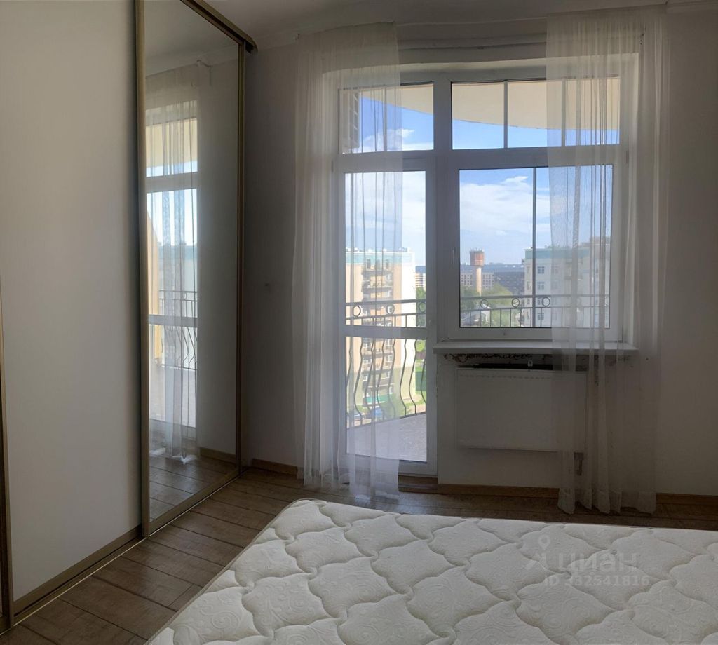 m. Opalikha: Apartment, 1-rooms