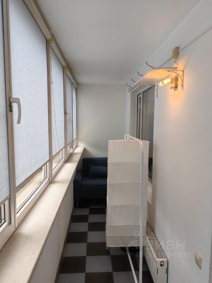 m. Ploschad trekh vokzalov: Apartment, 1-rooms