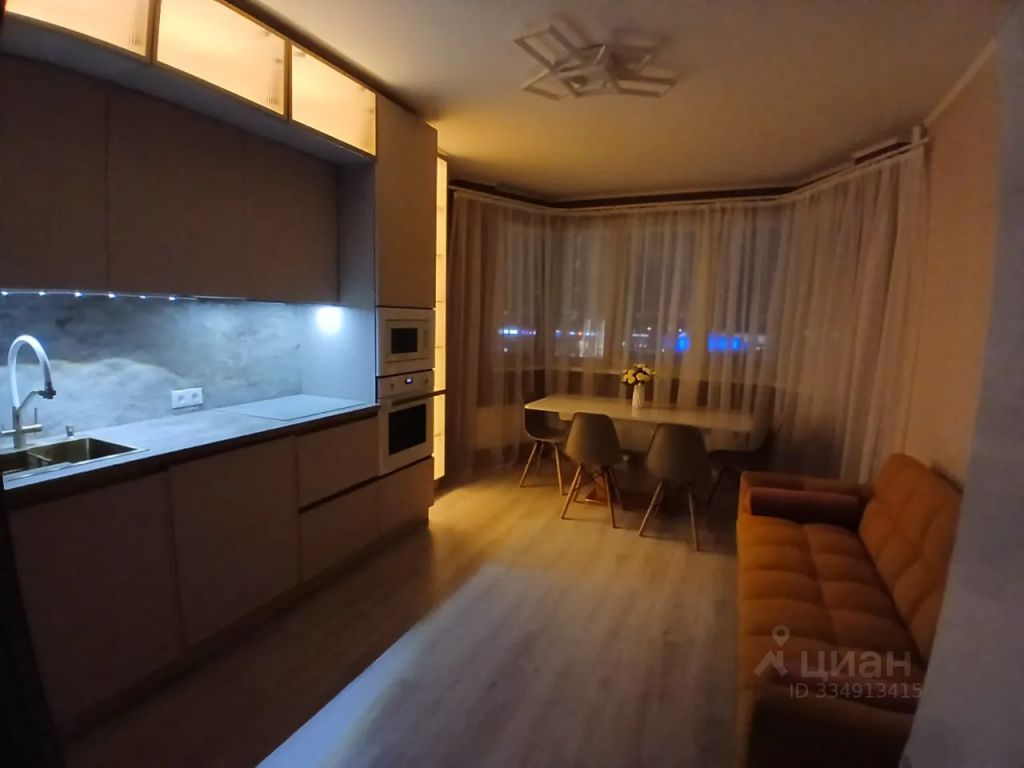 m. Myakinino: Apartment, 2-rooms