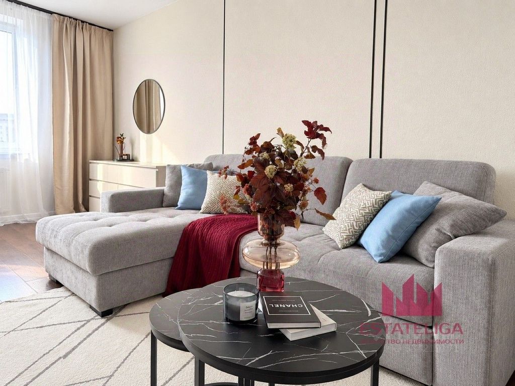 m. Ulitsa 1905 goda: Apartment, 2-rooms