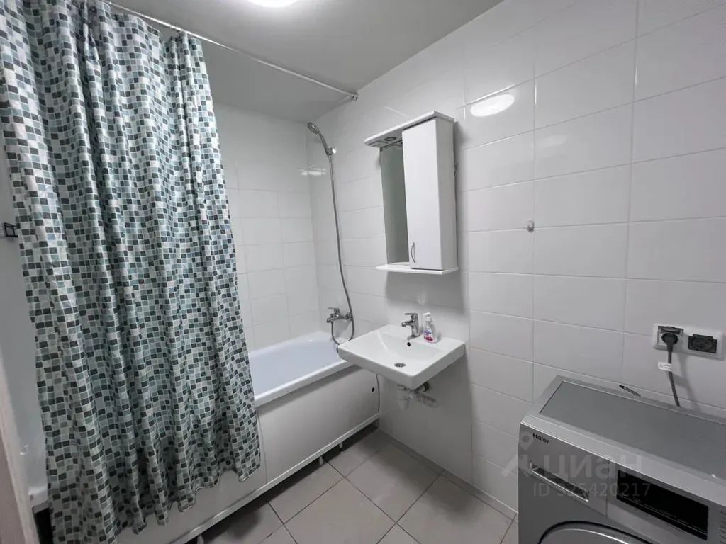 m. Nekrasovka: Apartment, 2-rooms