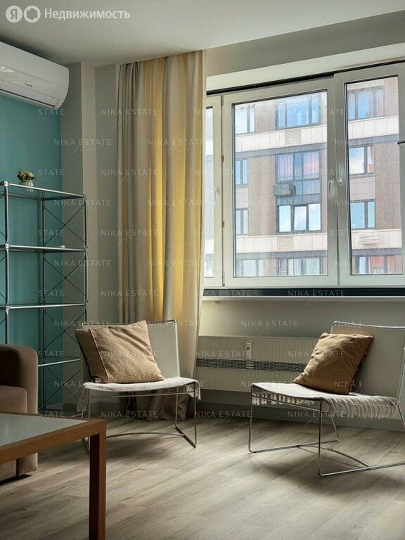 m. ZIL: Apartment, 2-rooms