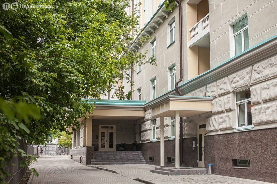 m. Barrikadnaya: Apartment, 2-rooms