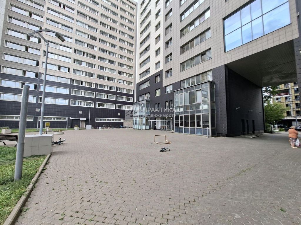 m. Ploschad Gagarina: Apartment, 2-rooms