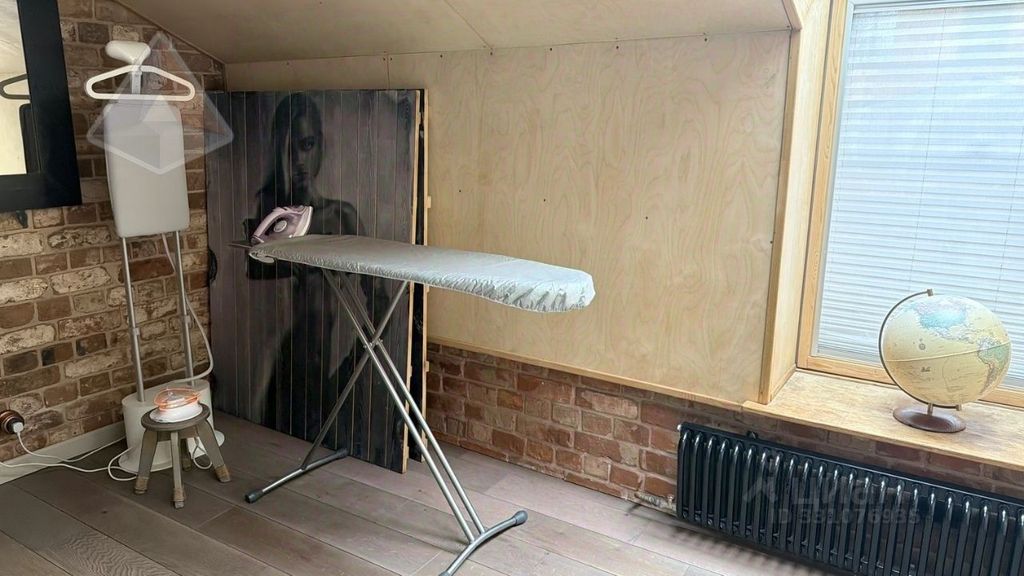 m. Verkhnie Kotly: Apartment, 3-rooms