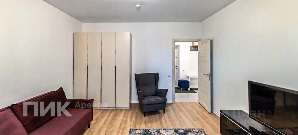 m. Narodnoe Opolchenie: Apartment, 1-rooms