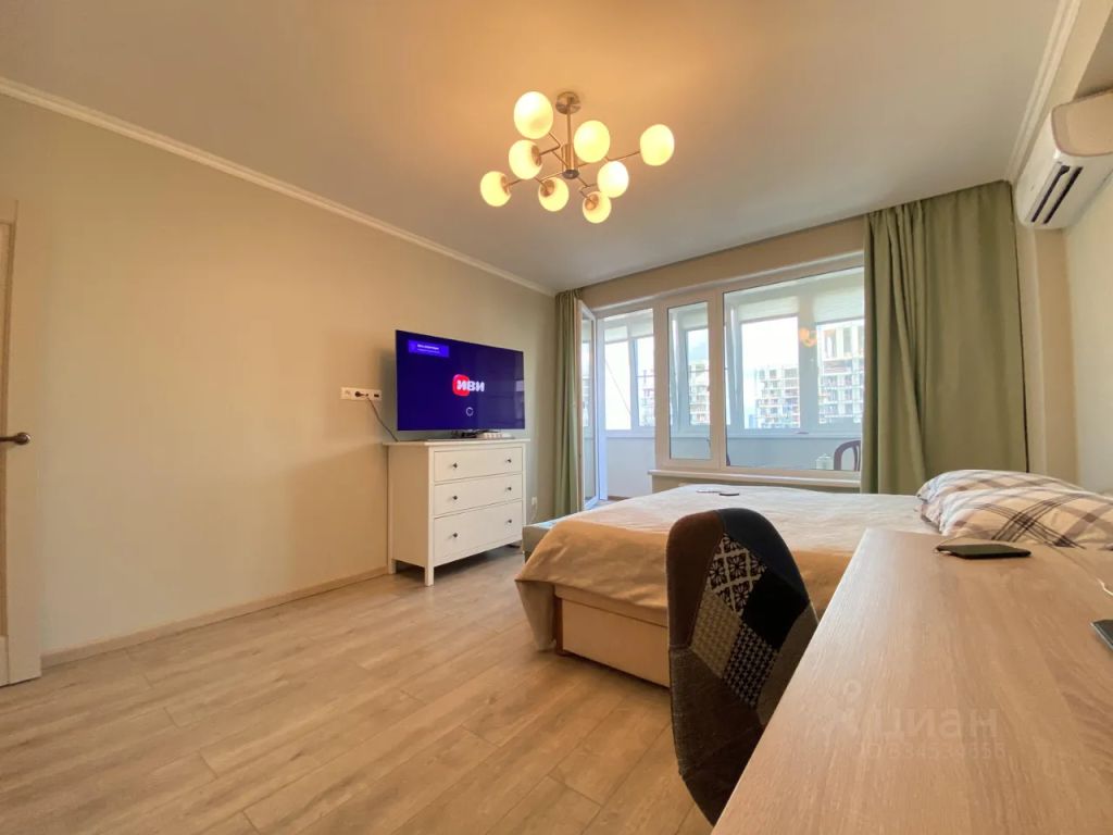 m. Ploschad Gagarina: Apartment, 1-rooms