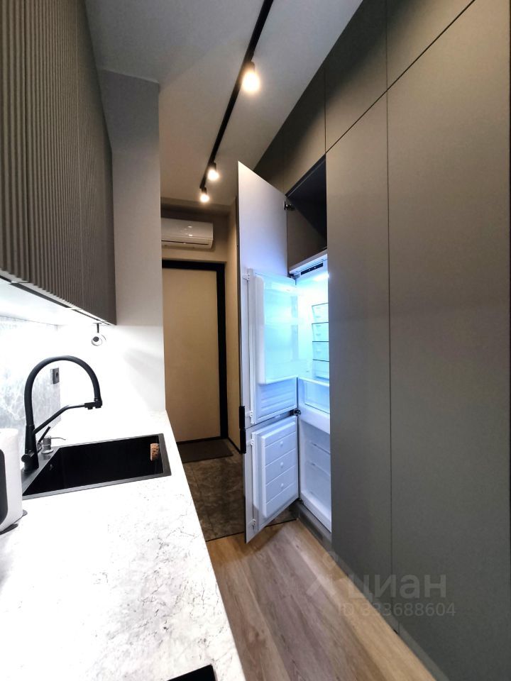 m. Zorge: Apartment, studio