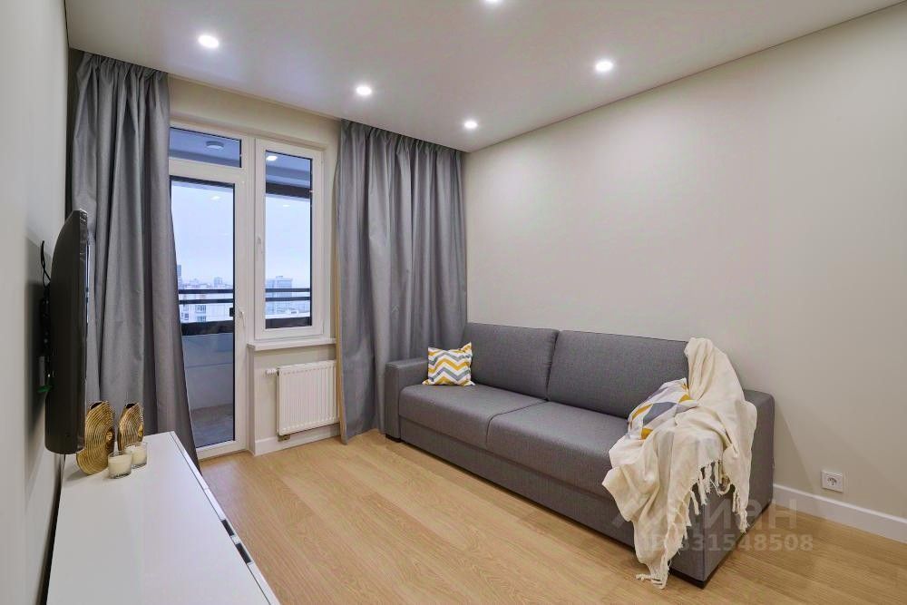 m. Oktyabrskoe pole: Apartment, 1-rooms
