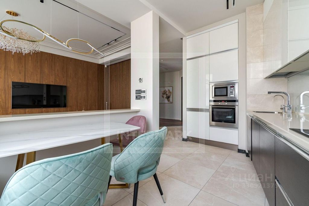 m. Arbatskaya: Apartment, 4-rooms