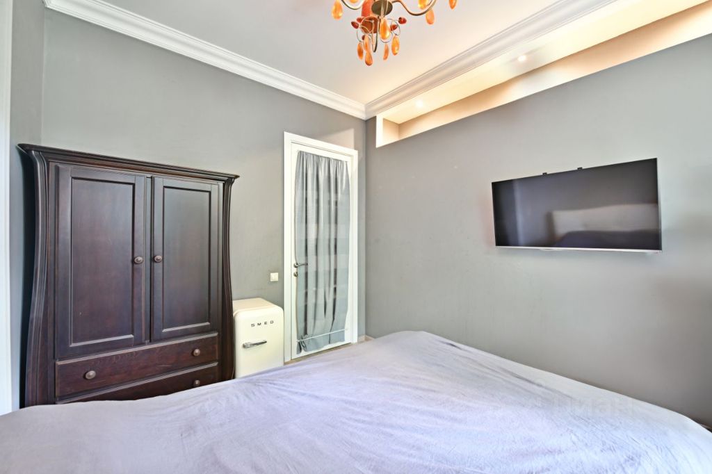 m. Smolenskaya: Apartment, 3-rooms