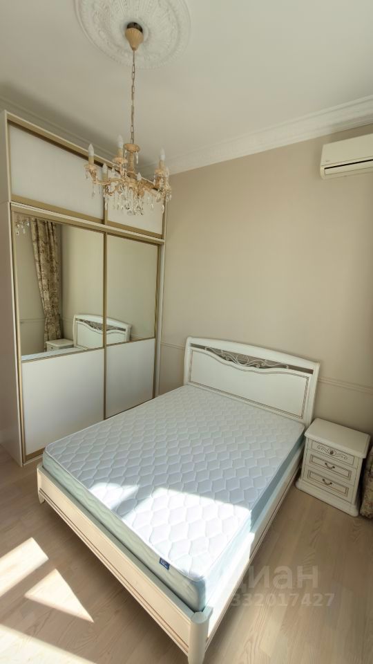m. Kutuzovskaya: Apartment, 2-rooms