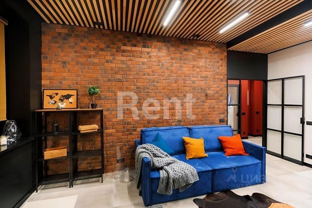 m. ZIL: Apartment, 2-rooms