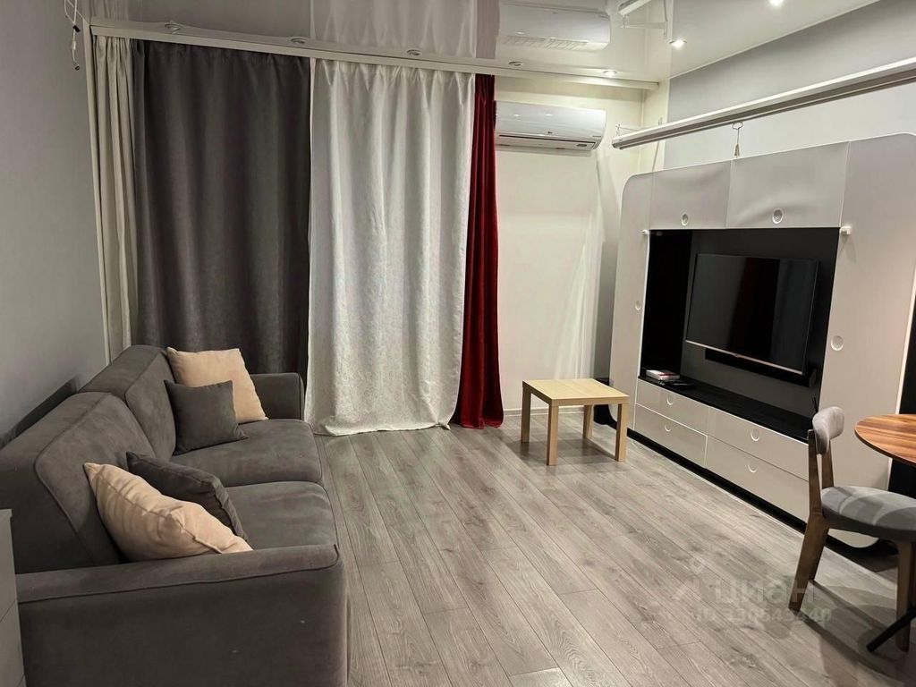 m. Khimki: Apartment, studio