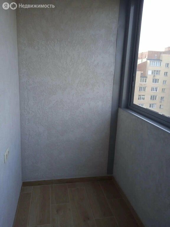 m. Lukhmanovskaya: Apartment, 2-rooms