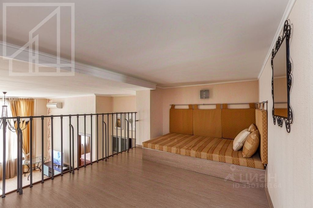 m. Shabolovskaya: Apartment, 3-rooms