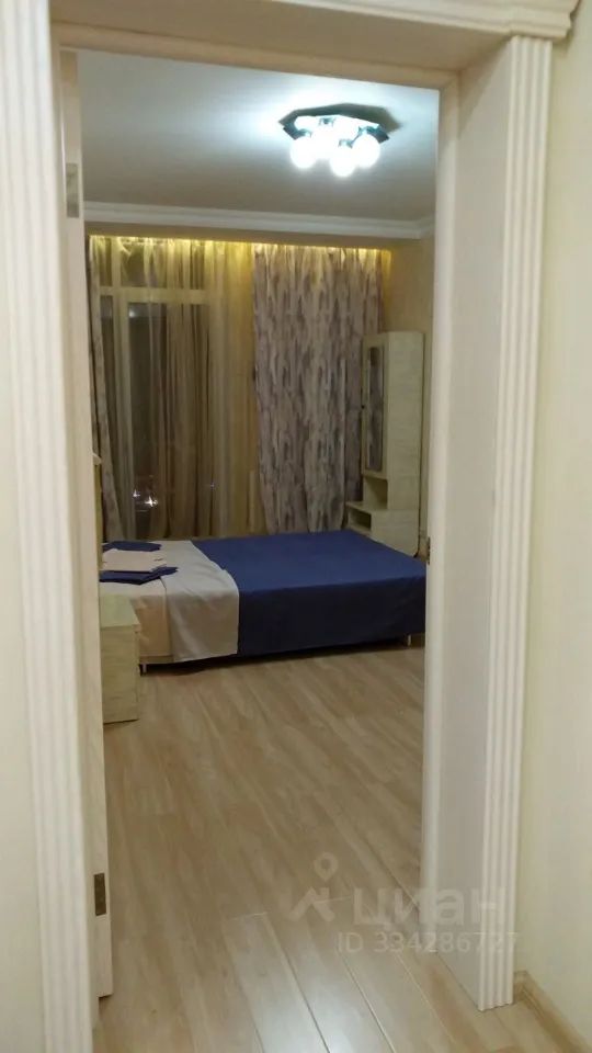 m. Saltykovskaya: Apartment, 3-rooms