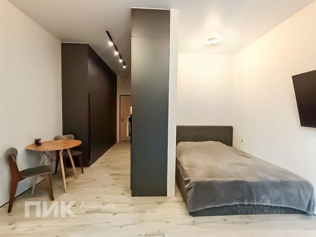 m. Zorge: Apartment, studio