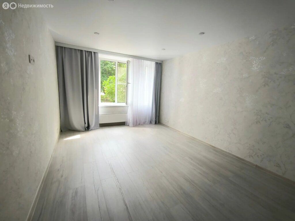 m. Polyanka: Apartment, 2-rooms