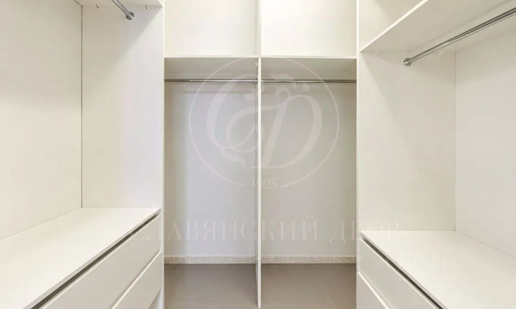 m. Arbatskaya: Apartment, 4-rooms
