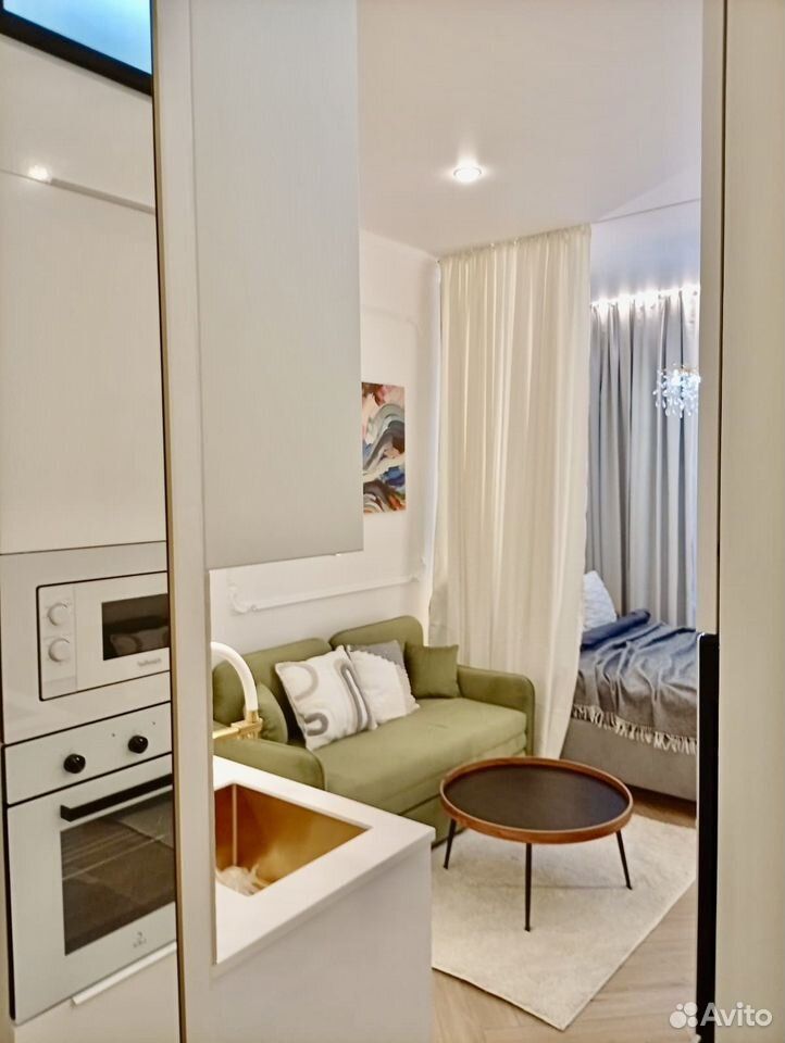 m. Verkhnie Kotly: Apartment, studio