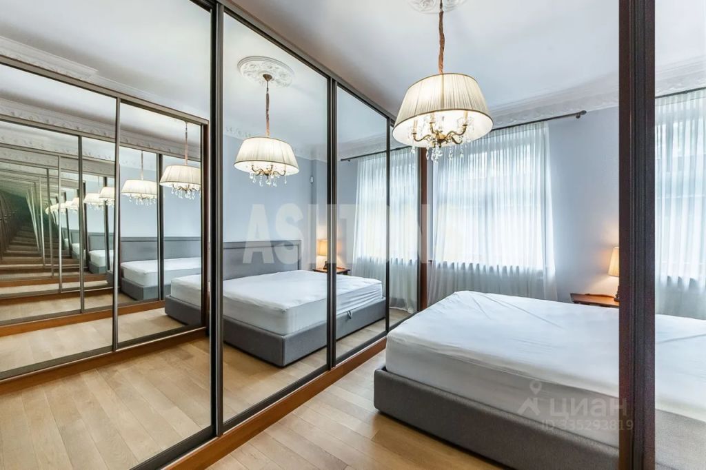 m. Park kultury: Apartment, 4-rooms