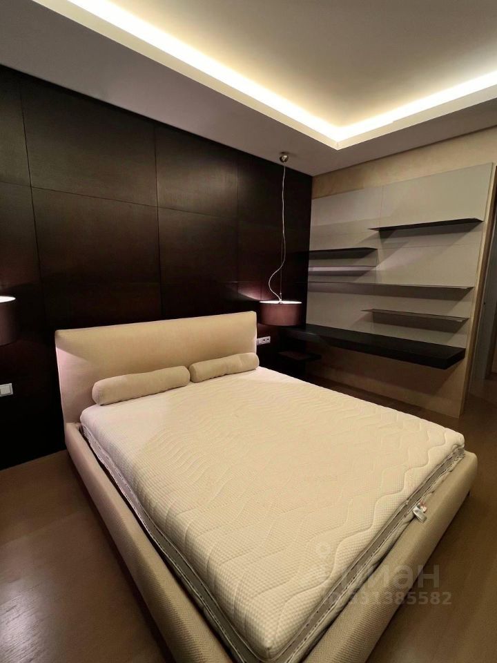 m. Oktyabrskoe pole: Apartment, 2-rooms