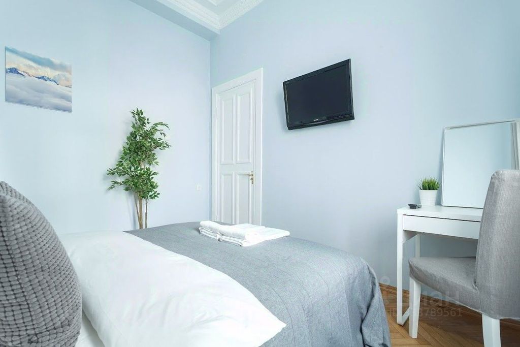 m. Barrikadnaya: Apartment, 2-rooms