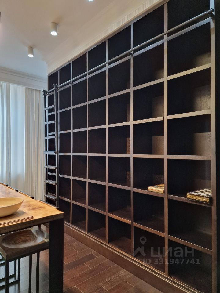 m. Tverskaya: Apartment, 3-rooms