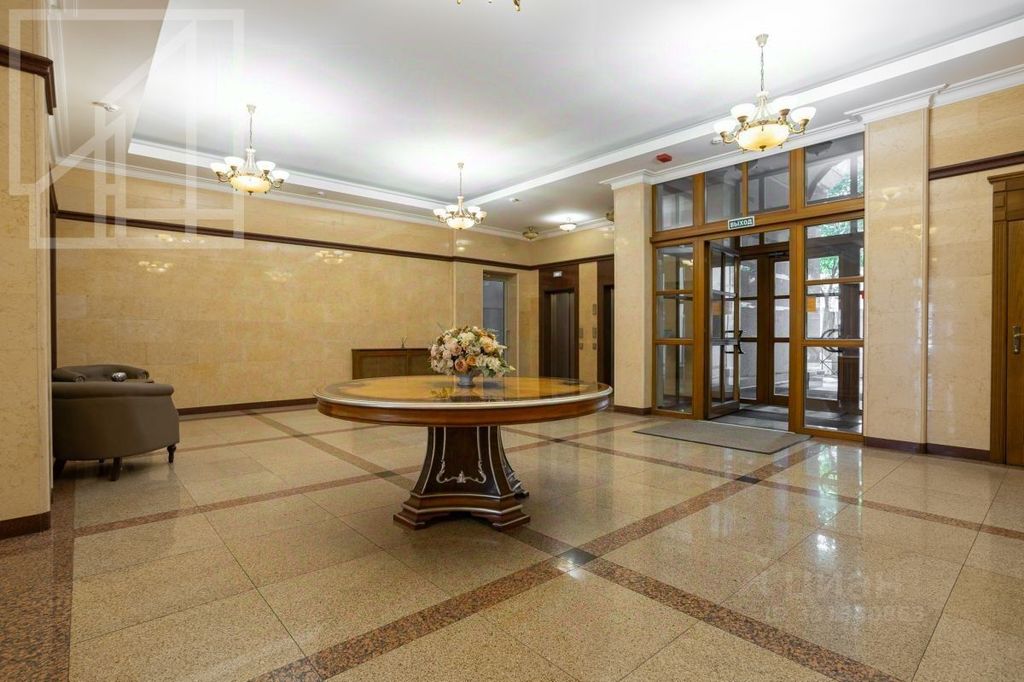 m. Mayakovskaya: Apartment, 3-rooms