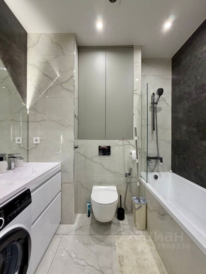 m. ZIL: Apartment, 1-rooms