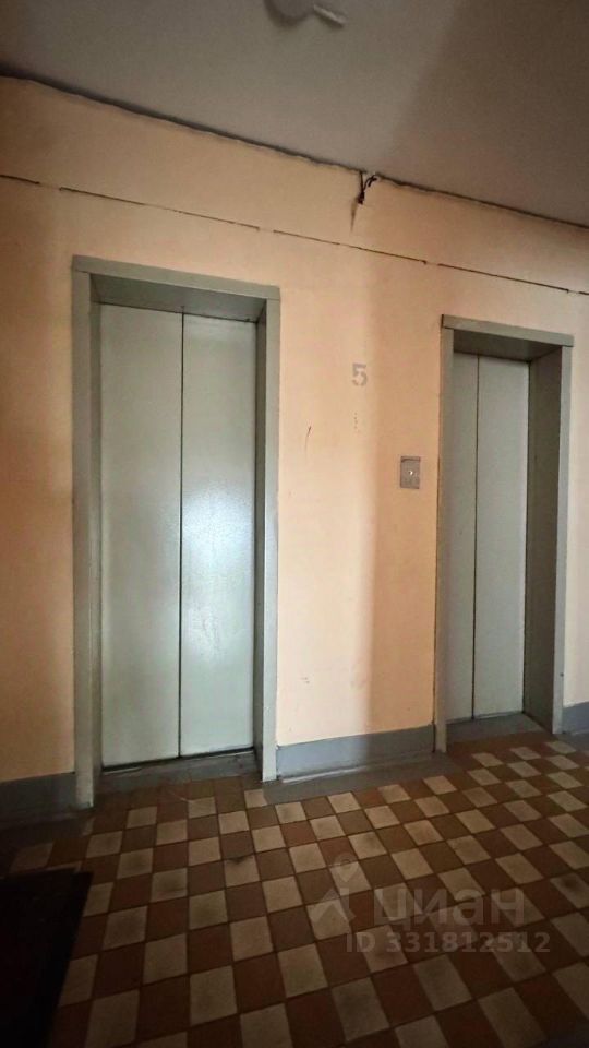 m. Maryina Roscha: Apartment, studio